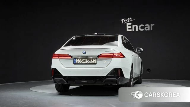 BMW 5 Series (G60) id 4590380 из Кореи 32