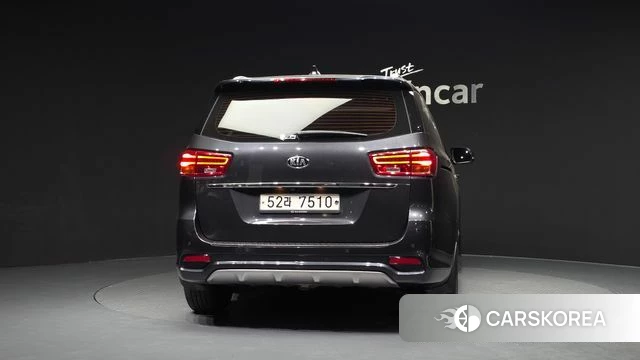 Kia The New Carnival id 4568633 из Кореи 14
