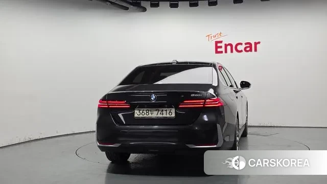 BMW 5 Series (G60) id 3341692 из Кореи 14