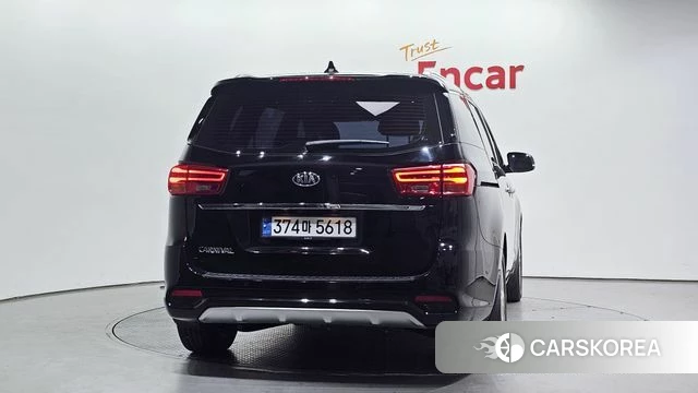 Kia The New Carnival id 3955325 из Кореи 14