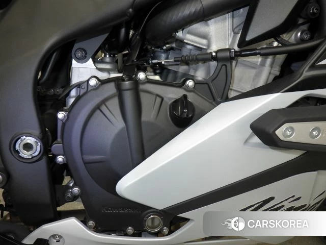 Engine photo
