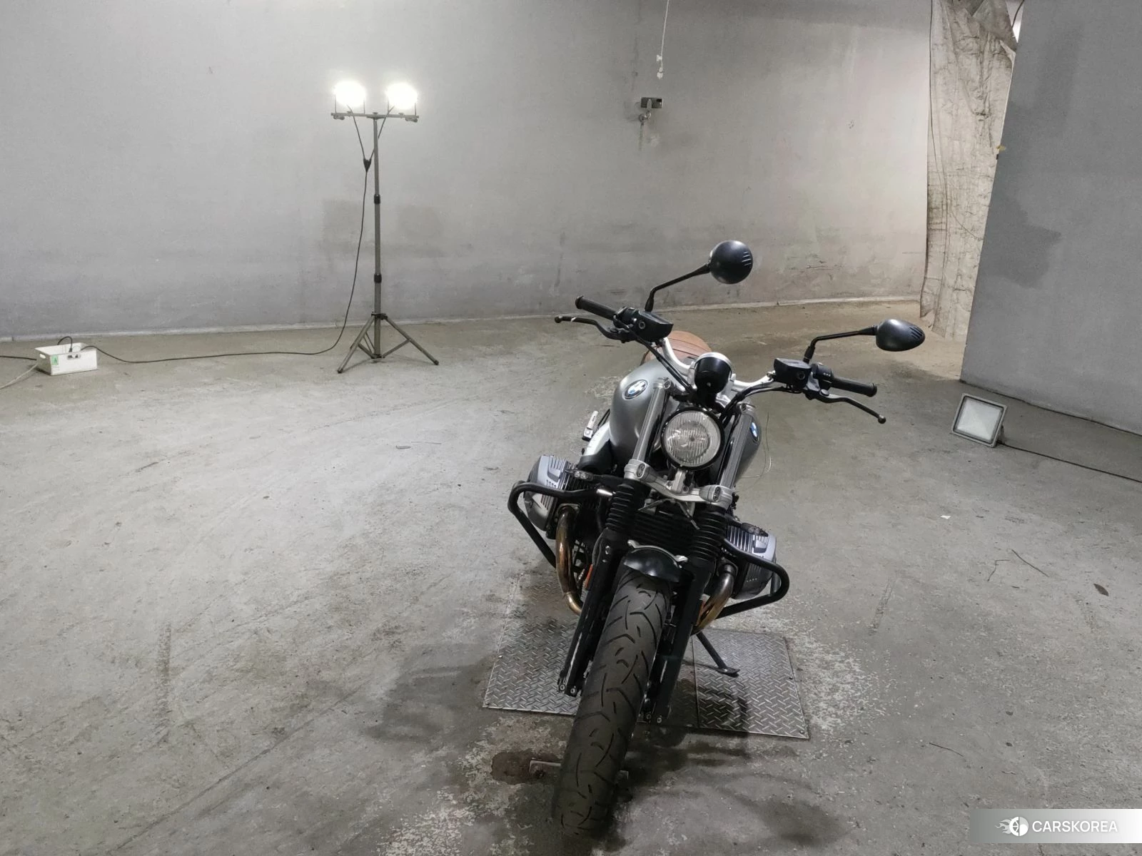 Проданный BMW R NINE T SCRAMBLER 2018 из Японии, фото 4