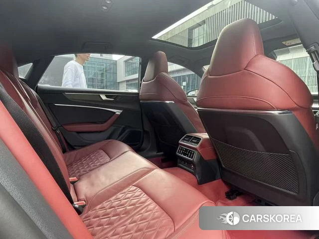 Audi A7L id 4276710 из Китая 11