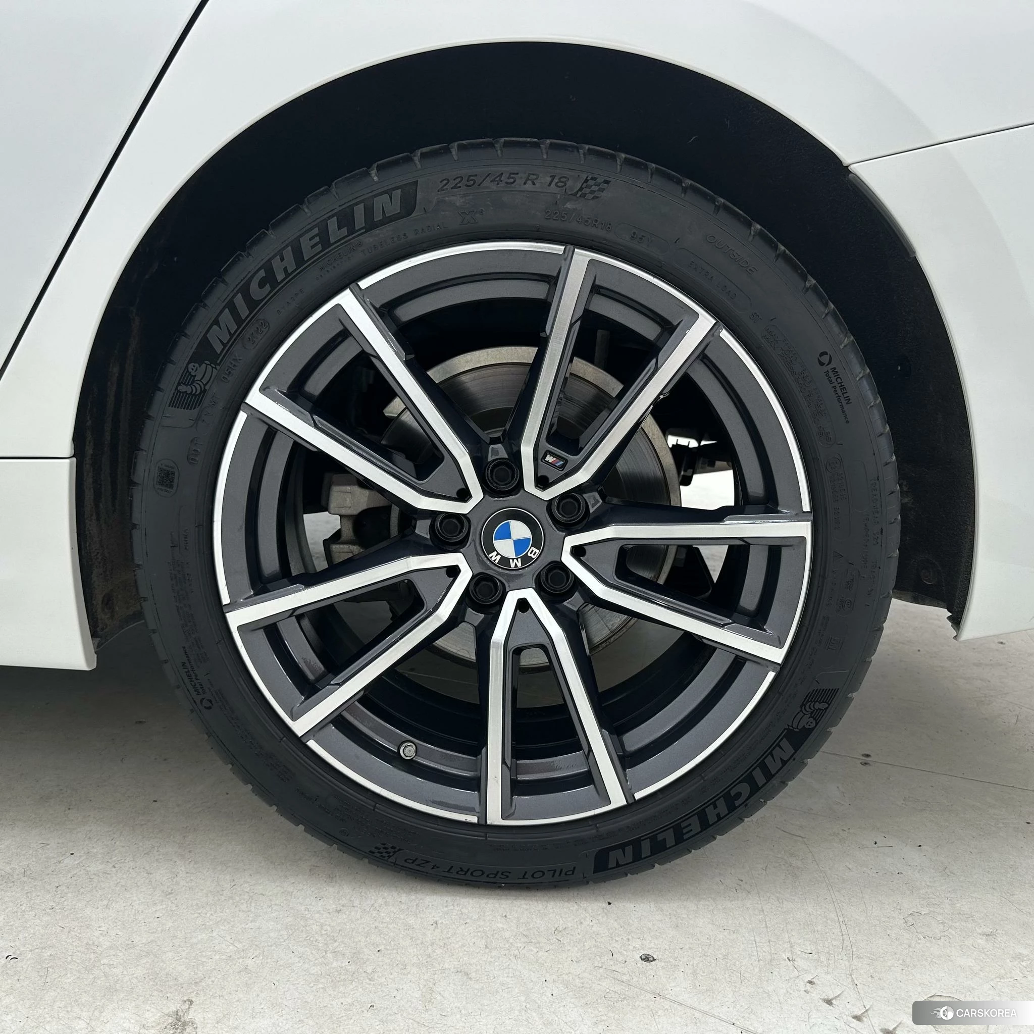BMW 3 series id 4512587 из Китая 12