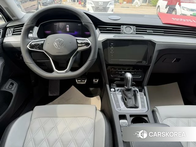 Volkswagen Magotan 2023 Черный из Китая, фото 6