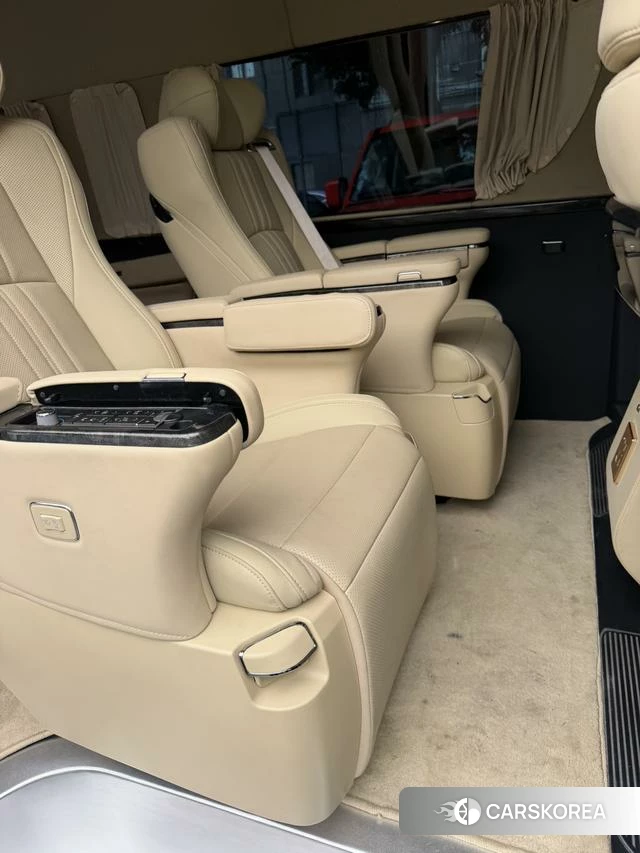 Toyota Hiace id 4358953 из Китая 17