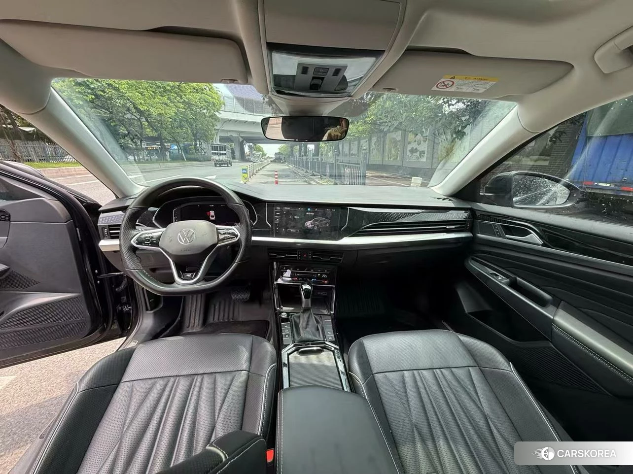 Volkswagen Passat 2022 Черный из Китая, фото 4