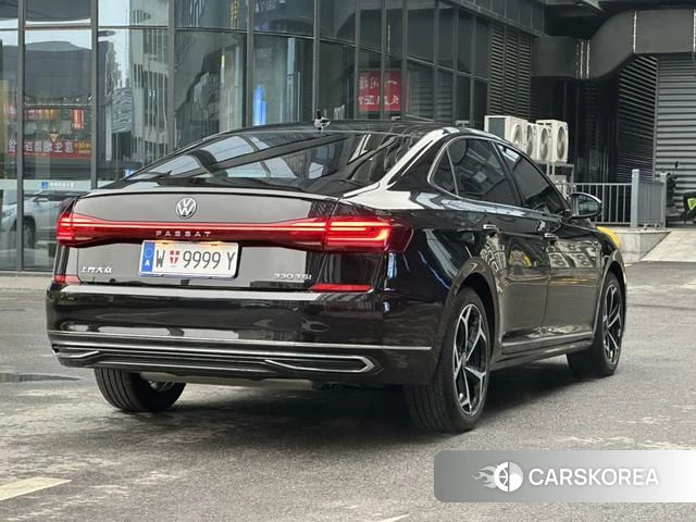 Volkswagen Passat id 4261707 из Китая 11