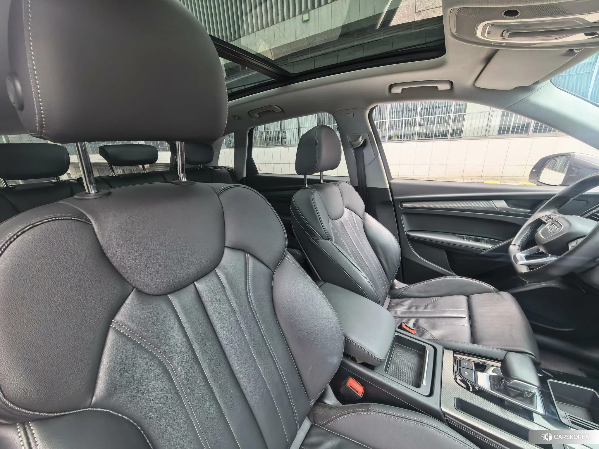 Audi Q5L id 4454051 из Китая 16