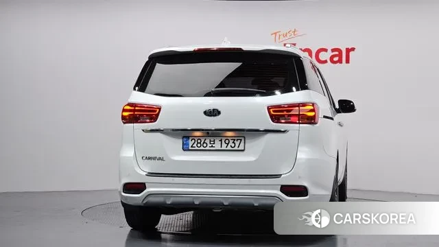 Kia The New Carnival id 3418036 из Кореи 14