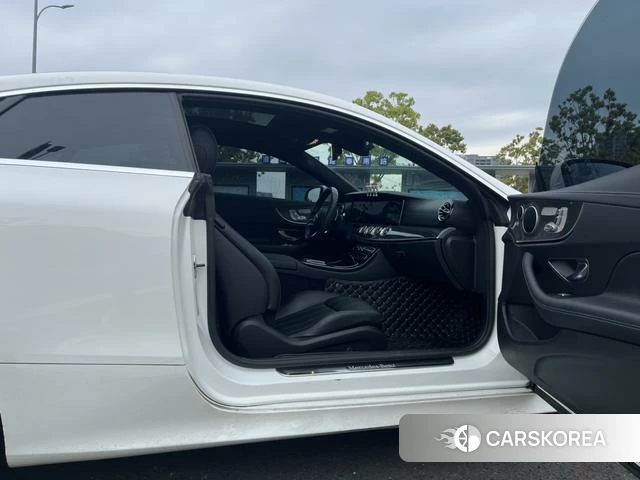 Mercedes-Benz E-class (imported) 2021 Белый из Китая, фото 4