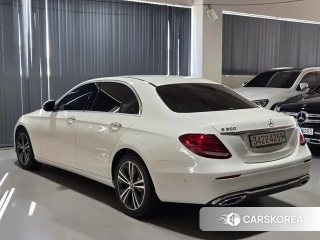 Mercedes-Benz E-Class W213 id 3101262 из Кореи 14