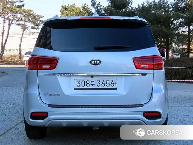 Kia The New Carnival id 3723525 из Кореи 14