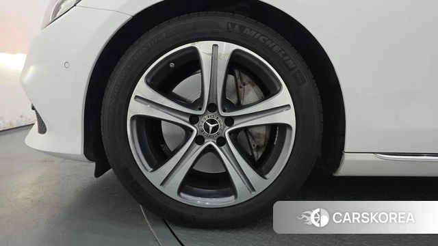 Mercedes-Benz E-Class W213 id 4384638 из Кореи 25