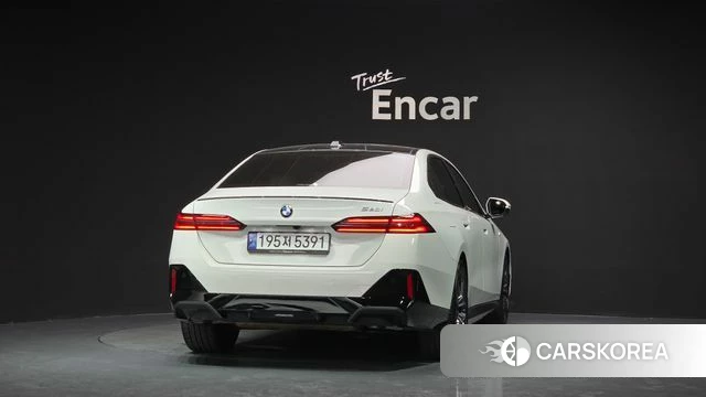 BMW 5 Series (G60) id 4528161 из Кореи 29