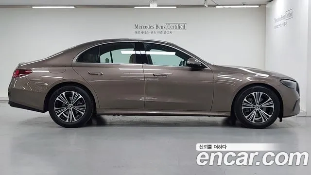 Mercedes-Benz E-Class W214 id 2878521 из Кореи 14