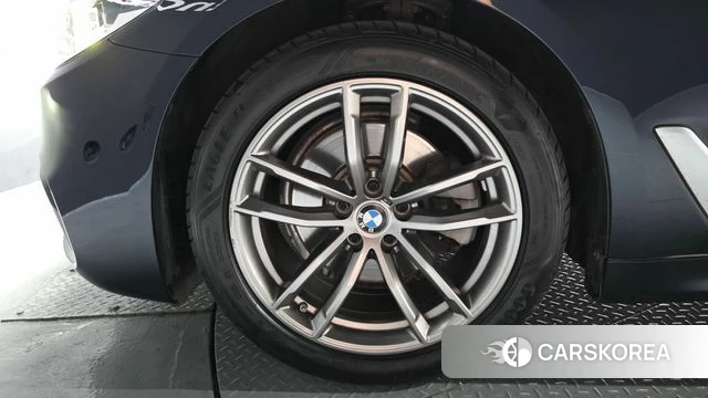 BMW 5 Series (G30) id 4780755 из Кореи 34