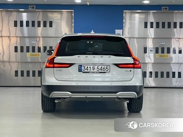 Volvo V90 Cross-Country id 3940396 из Кореи 14