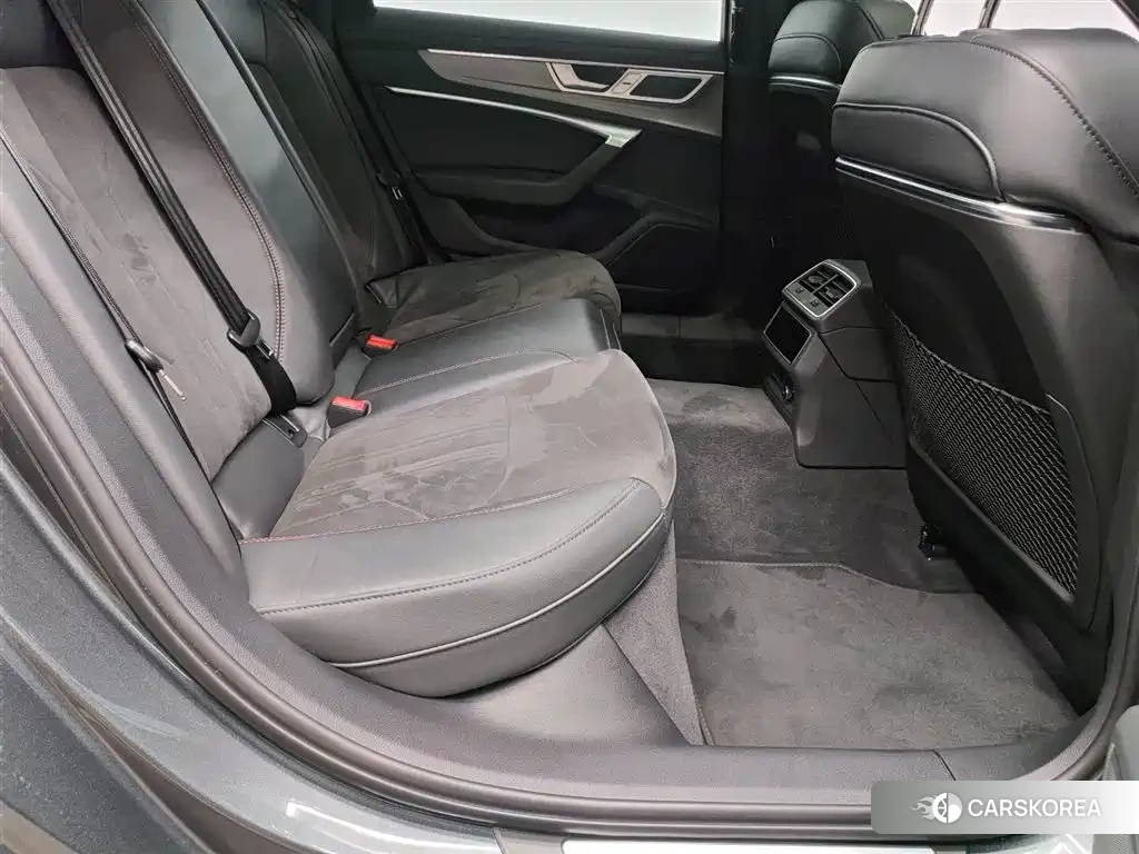 Audi A6L id 4601036 из Китая 23