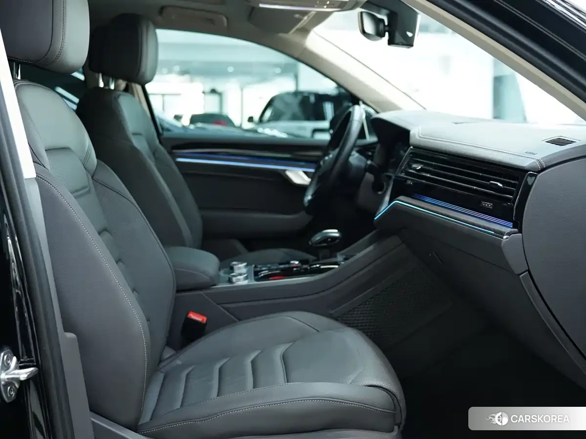 Volkswagen Touareg id 4659862 из Китая 10