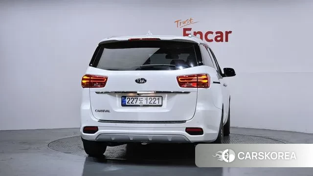 Kia The New Carnival id 3622025 из Кореи 14