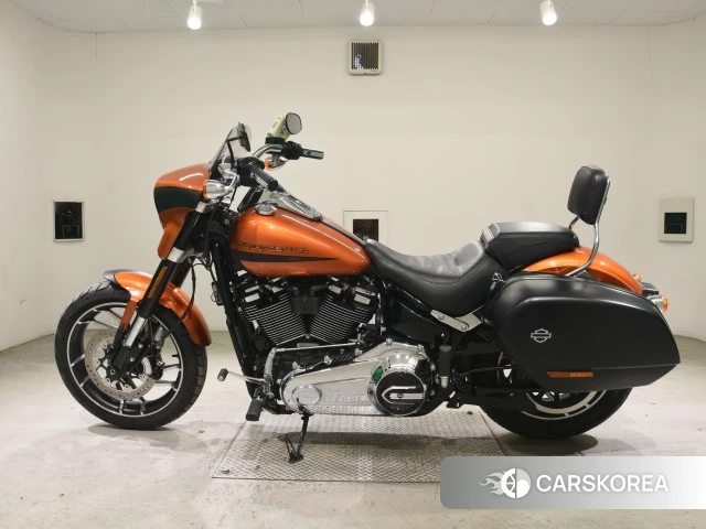 Проданный Harley-Davidson Softail Sport Glide FLSB1750 2019 из Японии, фото 2