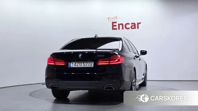 BMW 5 Series (G30) id 3369057 из Кореи 14