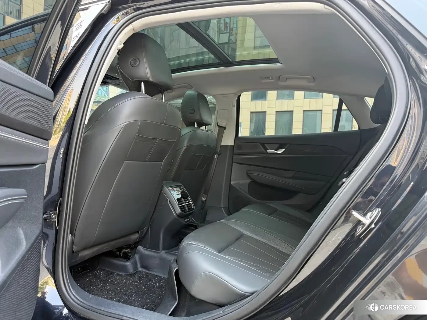 Volkswagen Passat id 4515375 из Китая 16