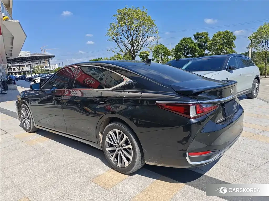 Lexus ES 2024 Черный из Китая, фото 4
