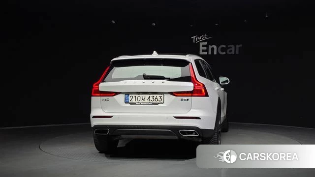 Volvo V60 Cross-Country 2nd Generation id 4855171 из Кореи 14