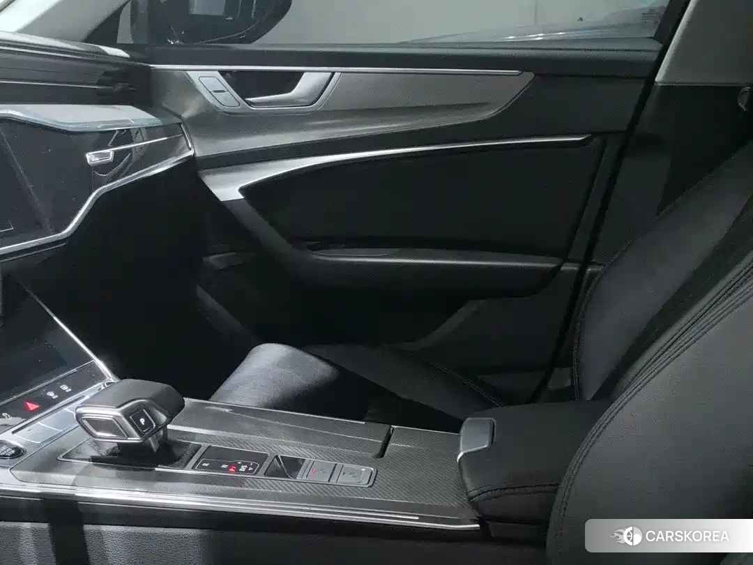 Audi A6L id 4515318 из Китая 12