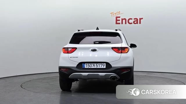 Kia Stonic id 3867073 из Кореи 14