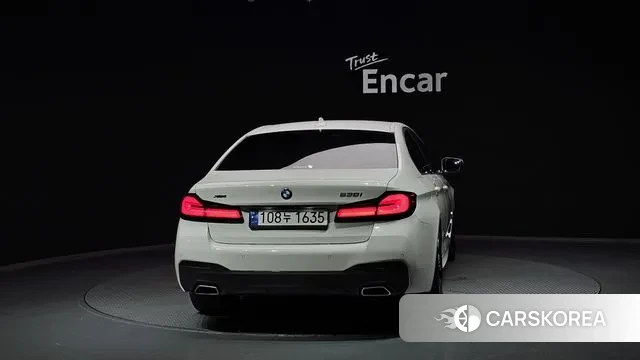 BMW 5 Series (G30) id 3058237 из Кореи 14