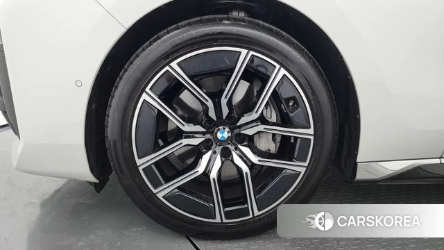 BMW 7 Series (G70) id 4571117 из Кореи 32