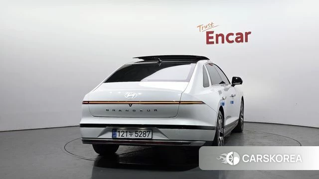 Hyundai Grandeur (GN7) id 4017698 из Кореи 14