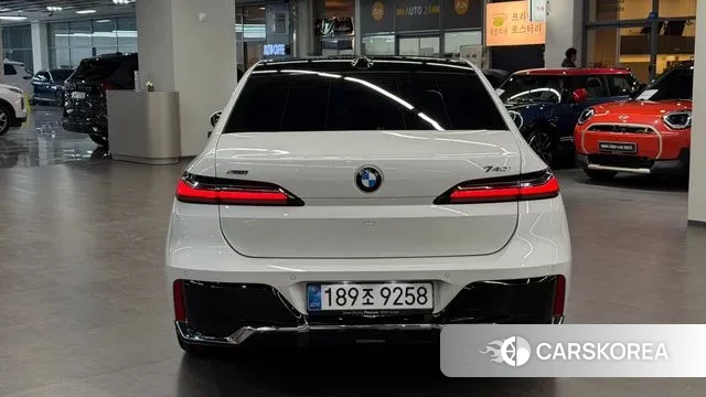 BMW 7 Series (G70) id 3674628 из Кореи 14