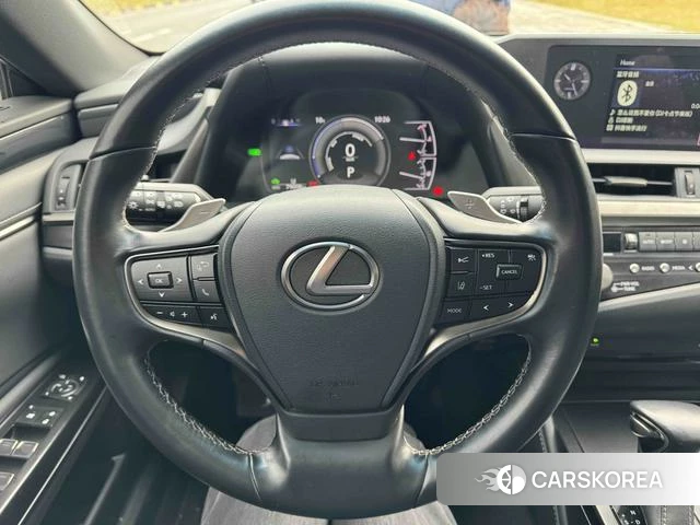 Lexus ES 2021 Серебристо-серый из Китая, фото 4