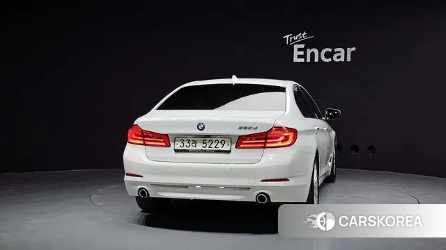 BMW 5 Series (G30) id 3505491 из Кореи 14