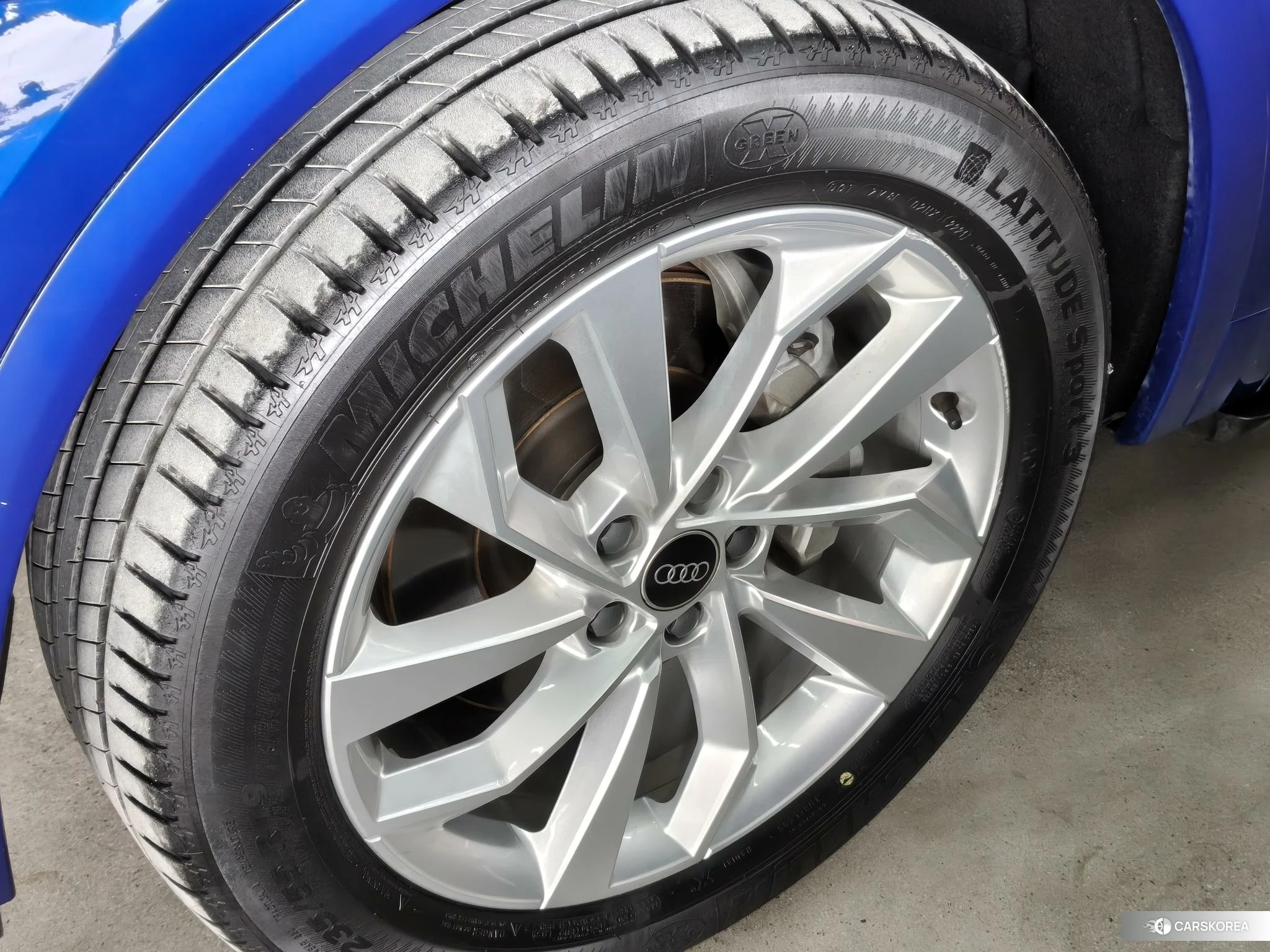 Audi Q5L id 4419316 из Китая 19