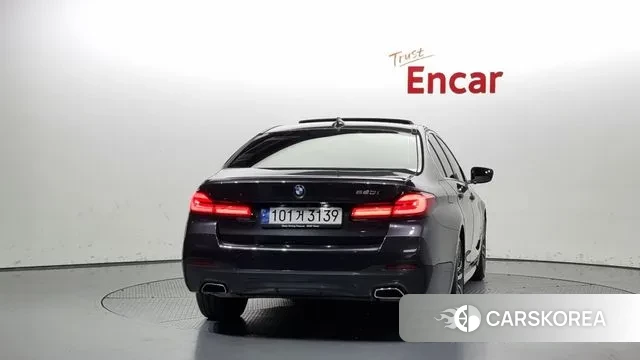 BMW 5 Series (G30) id 3012043 из Кореи 14