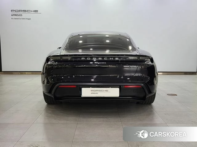 Porsche Taycan id 4177968 из Кореи 14