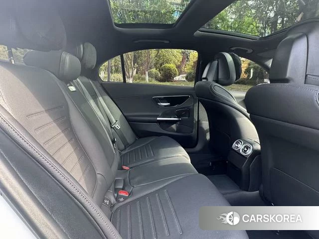 Mercedes-Benz Class C id 4300912 из Китая 17