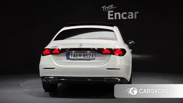 Mercedes-Benz E-Class W214 id 3695950 из Кореи 14