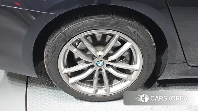 BMW 5 Series (G30) id 3616729 из Кореи 14