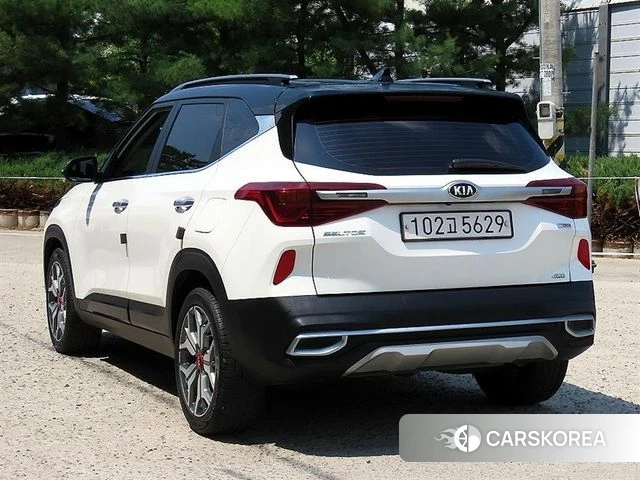 Kia Seltos id 4402828 из Кореи 14
