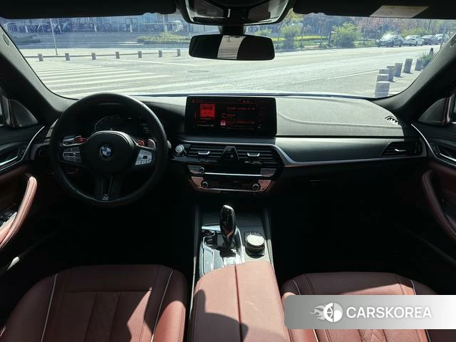 BMW 5 series 2023 Белый из Китая, фото 4