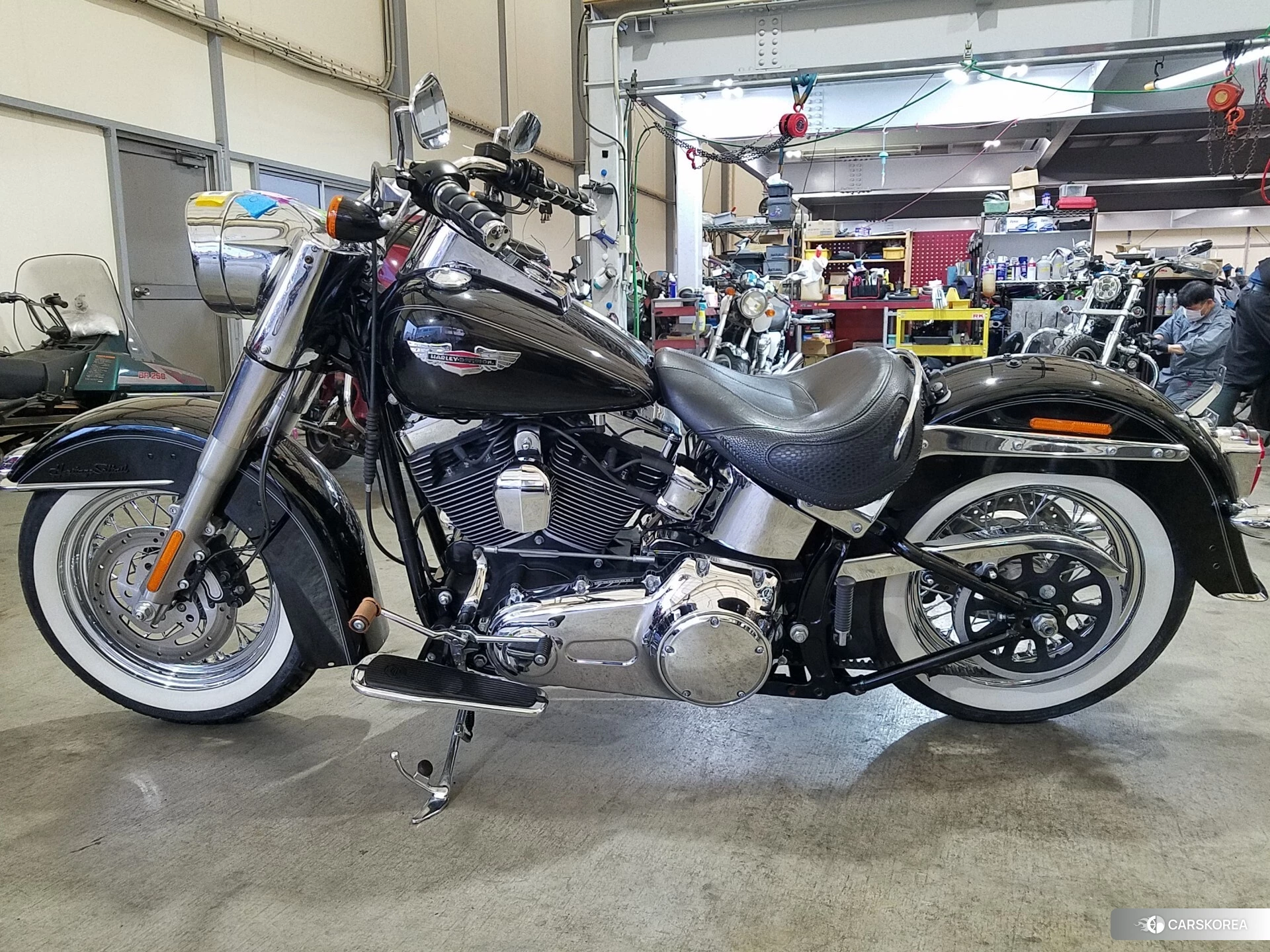 Проданный Harley-Davidson Softail Deluxe FLSTN1580 2011 из Японии, фото 2