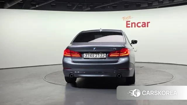 BMW 5 Series (G30) id 3677587 из Кореи 14