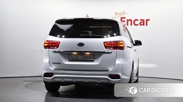 Kia The New Carnival id 3631889 из Кореи 14