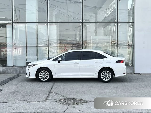 Toyota Corolla id 4272422 из Китая 11